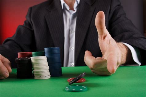 see and raise in poker.